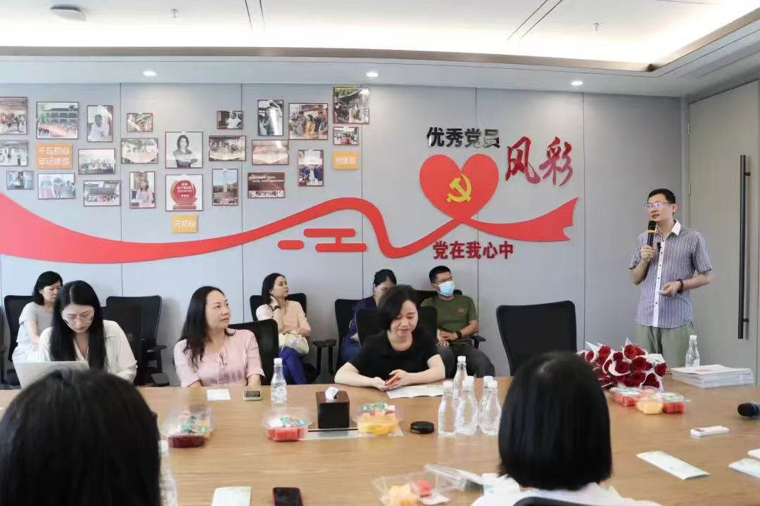 在快速运转的城市里，寻一处能安放情绪的地方